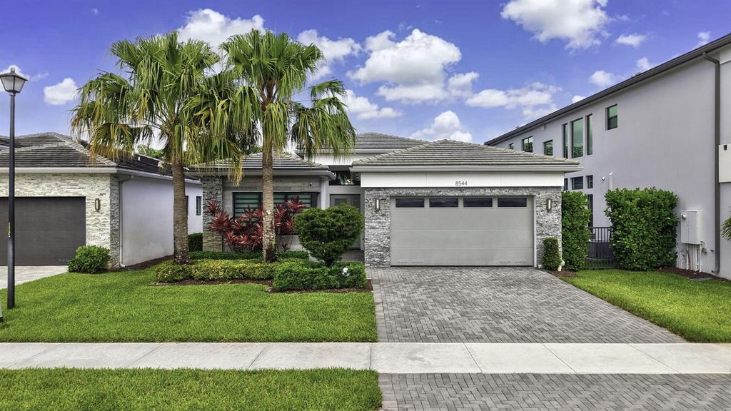 8544 Apple Falls Lane, Boca Raton, FL 33496