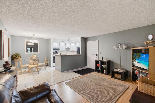 15496 Lakes Of Delray Boulevard 104, Delray Beach, FL 33484