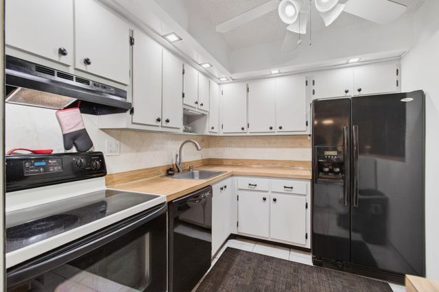 15496 Lakes Of Delray Boulevard 104, Delray Beach, FL 33484