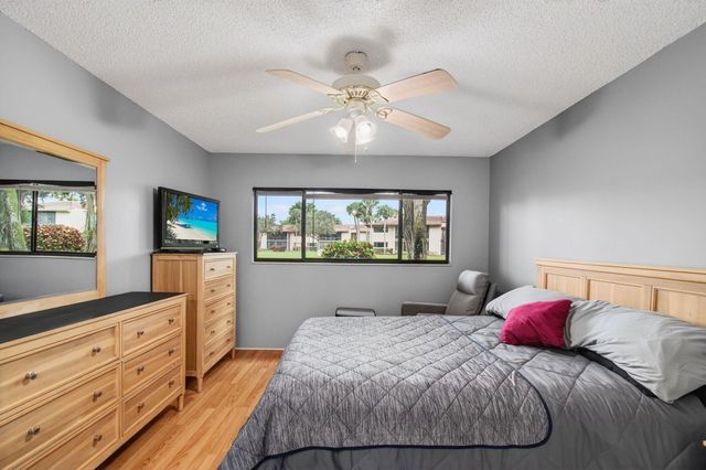 15496 Lakes Of Delray Boulevard 104, Delray Beach, FL 33484