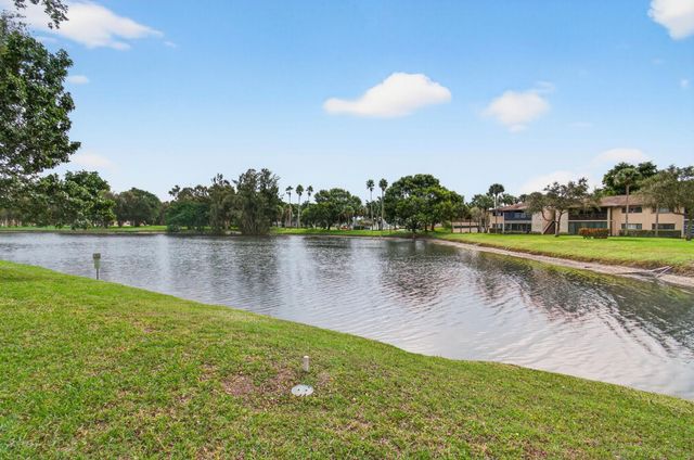 15496 Lakes Of Delray Boulevard 104, Delray Beach, FL 33484