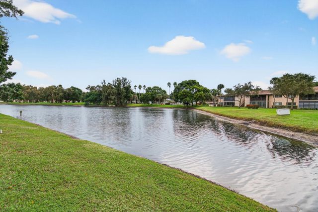 15496 Lakes Of Delray Boulevard 104, Delray Beach, FL 33484