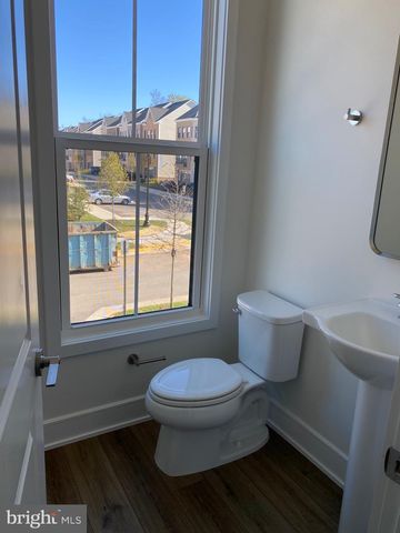 23083 SOARING TER, Ashburn, VA 20148