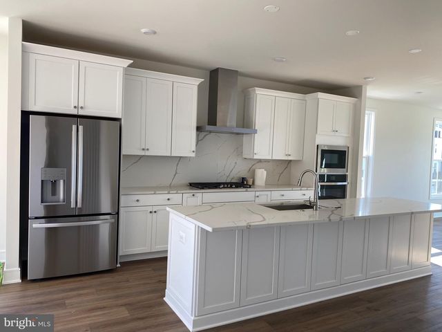23083 SOARING TER, Ashburn, VA 20148
