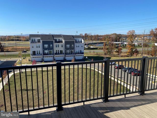 23083 SOARING TER, Ashburn, VA 20148