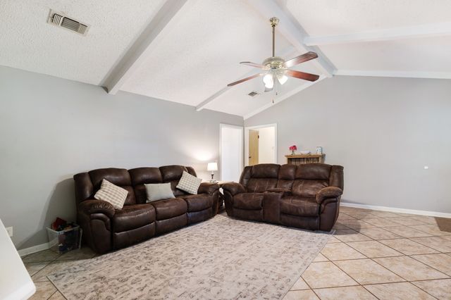 3095 Mahaffey Lane, Paris, TX 75460