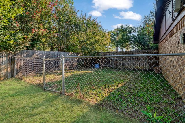 3095 Mahaffey Lane, Paris, TX 75460