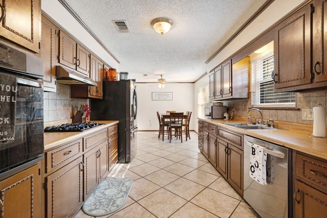 3095 Mahaffey Lane, Paris, TX 75460