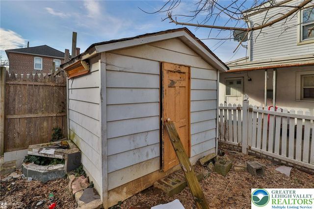 728 North Railroad Street, Allentown City, PA 18102