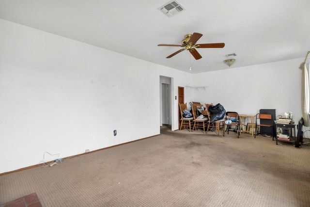 7475 Amherst St, Sacramento, CA 95822