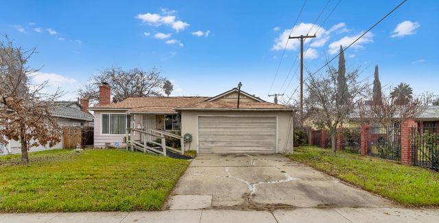 7475 Amherst St, Sacramento, CA 95822