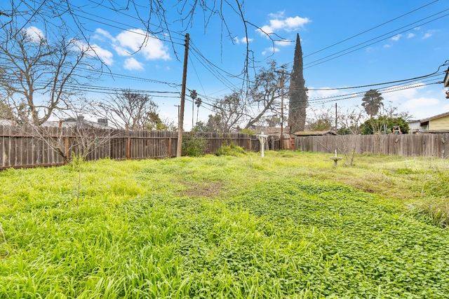 7475 Amherst St, Sacramento, CA 95822