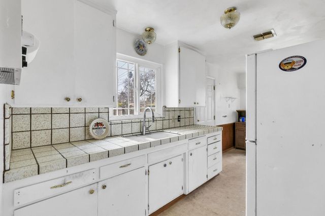 7475 Amherst St, Sacramento, CA 95822