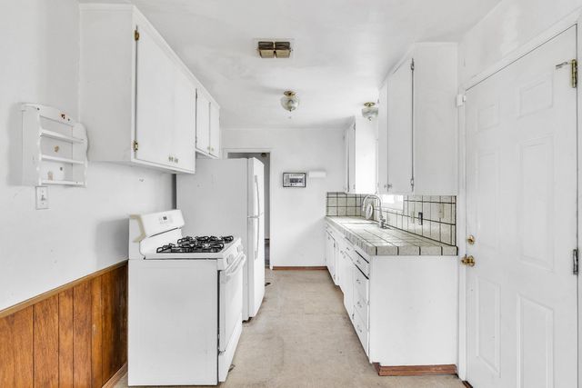 7475 Amherst St, Sacramento, CA 95822