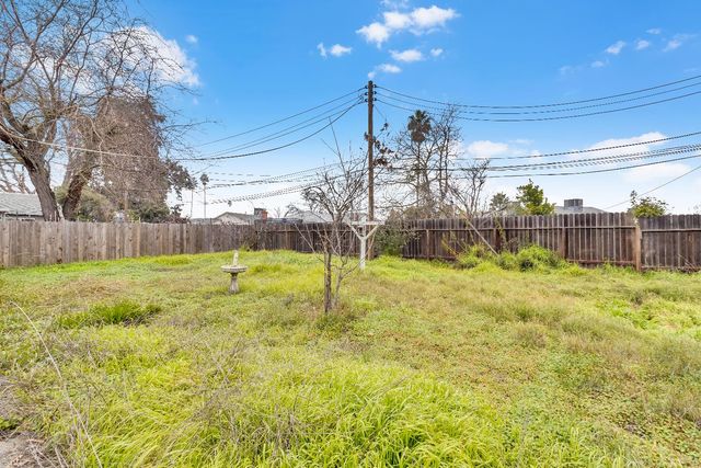 7475 Amherst St, Sacramento, CA 95822