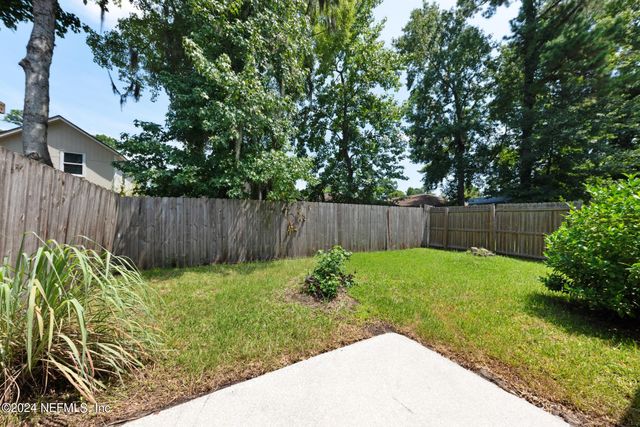 6121 KEY HOLLOW Court, Jacksonville, FL 32205