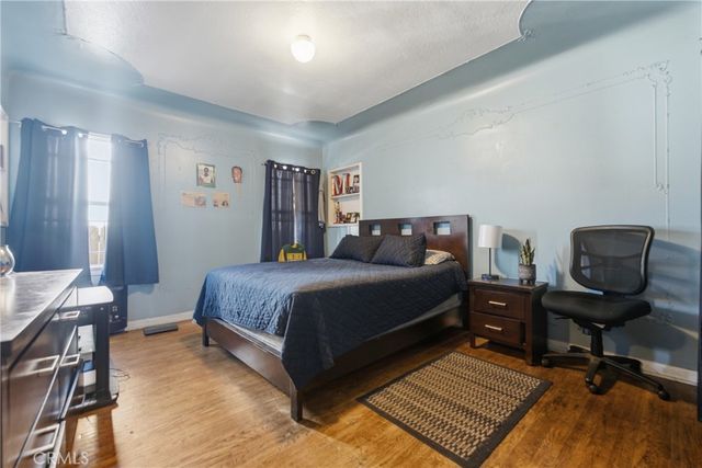 1308 W 82nd Street, Los Angeles, CA 90044