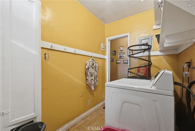 1308 W 82nd Street, Los Angeles, CA 90044