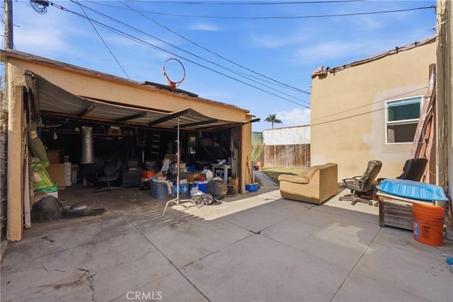 1308 W 82nd Street, Los Angeles, CA 90044