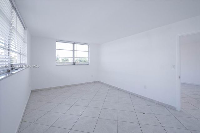 1075 93rd St 403, Bay Harbor Islands, FL 33154