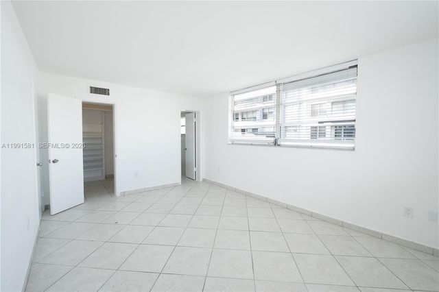 1075 93rd St 403, Bay Harbor Islands, FL 33154