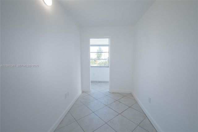 1075 93rd St 403, Bay Harbor Islands, FL 33154