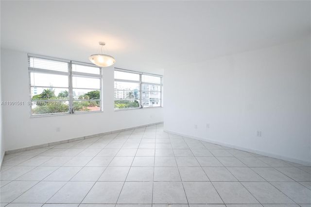 1075 93rd St 403, Bay Harbor Islands, FL 33154