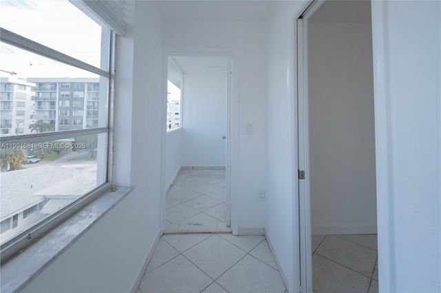 1075 93rd St 403, Bay Harbor Islands, FL 33154