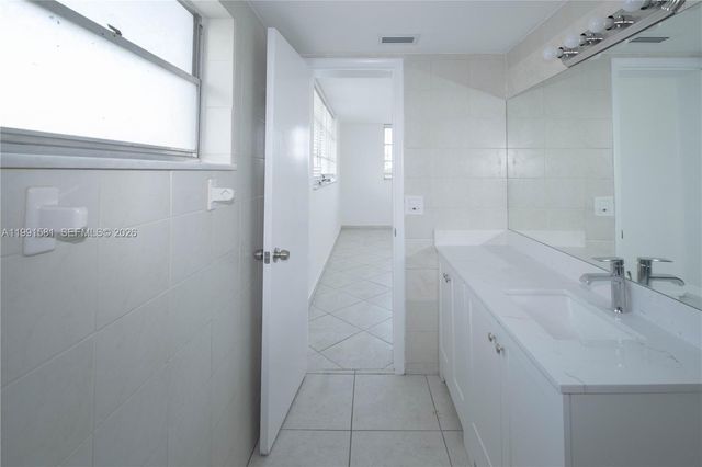 1075 93rd St 403, Bay Harbor Islands, FL 33154