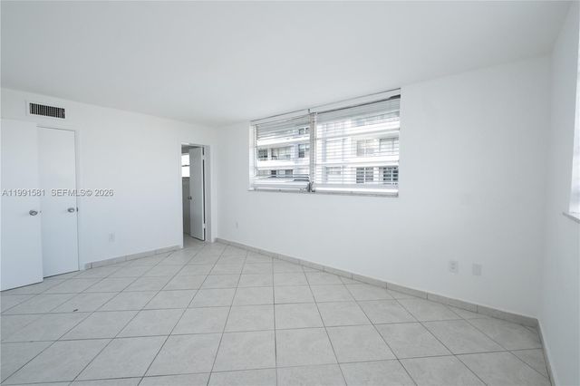 1075 93rd St 403, Bay Harbor Islands, FL 33154