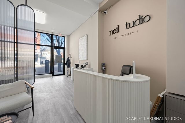 2956 N Lincoln Avenue, Chicago, IL 60657