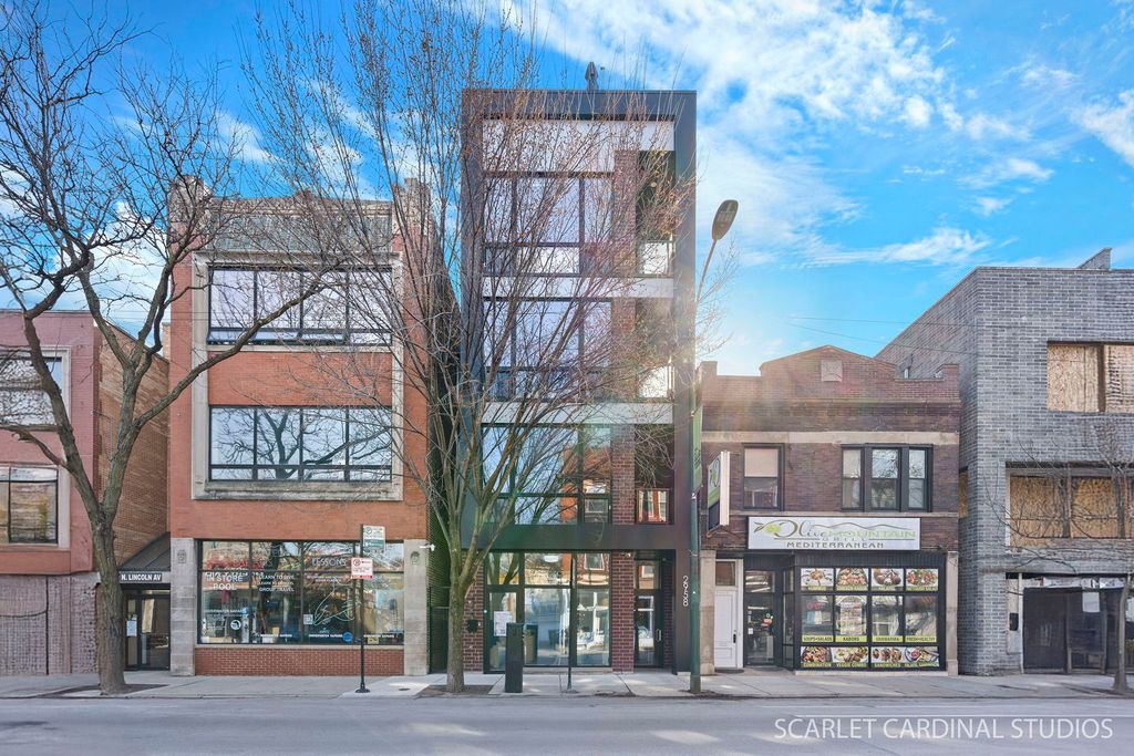 2956 N Lincoln Avenue, Chicago, IL 60657