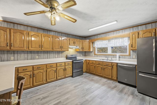 3522 Bogard Rd, Cosby, TN 37722