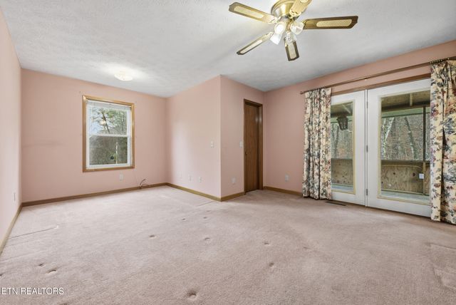 3522 Bogard Rd, Cosby, TN 37722