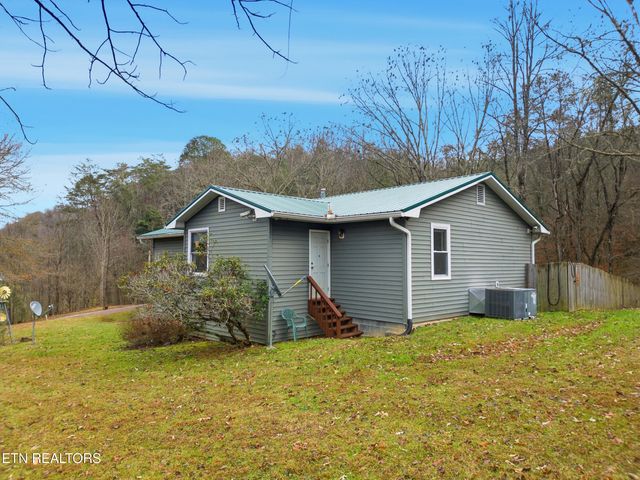 3522 Bogard Rd, Cosby, TN 37722