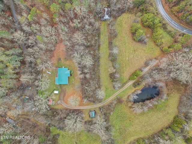 3522 Bogard Rd, Cosby, TN 37722