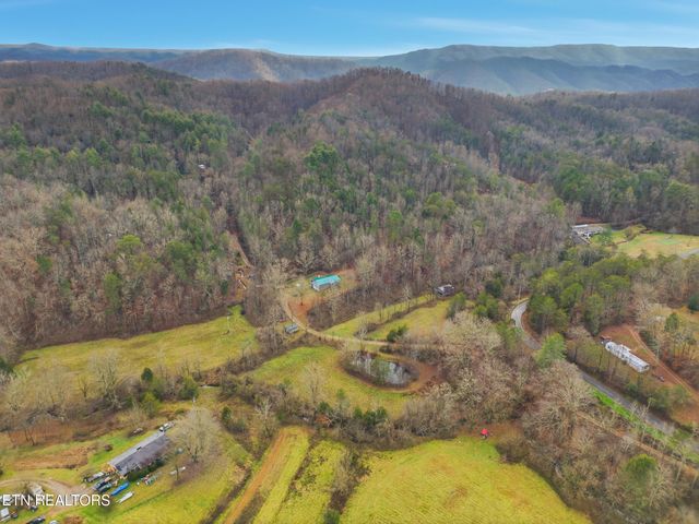 3522 Bogard Rd, Cosby, TN 37722