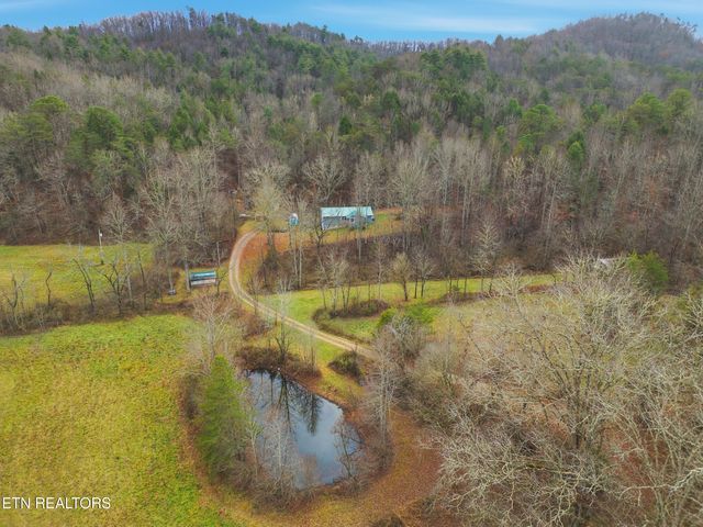 3522 Bogard Rd, Cosby, TN 37722
