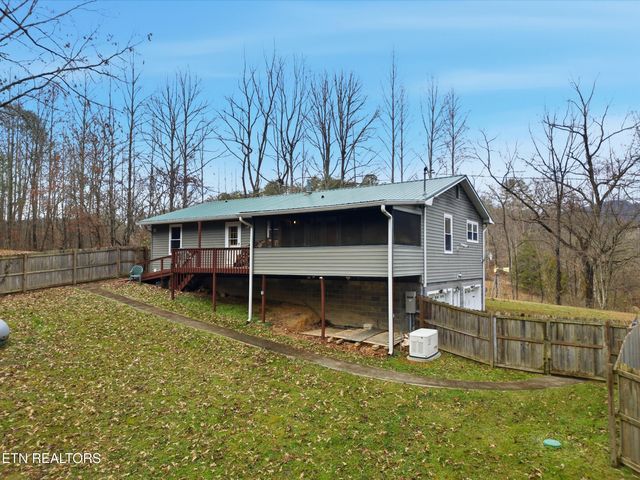 3522 Bogard Rd, Cosby, TN 37722