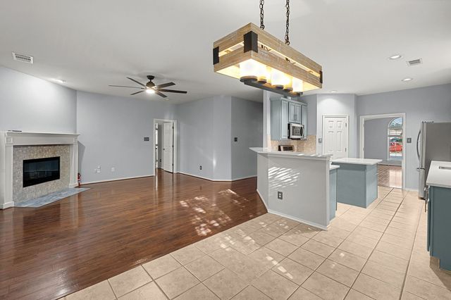 4402 Spring Garden Drive, Arlington, TX 76016