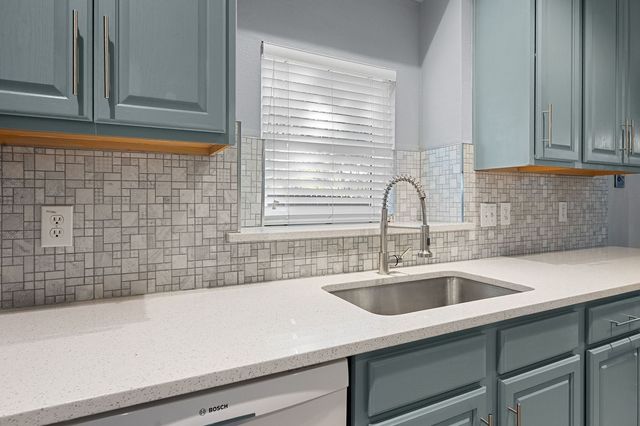 4402 Spring Garden Drive, Arlington, TX 76016