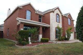 2228 Sparrow Hawk Court, Grand Prairie, TX 75052