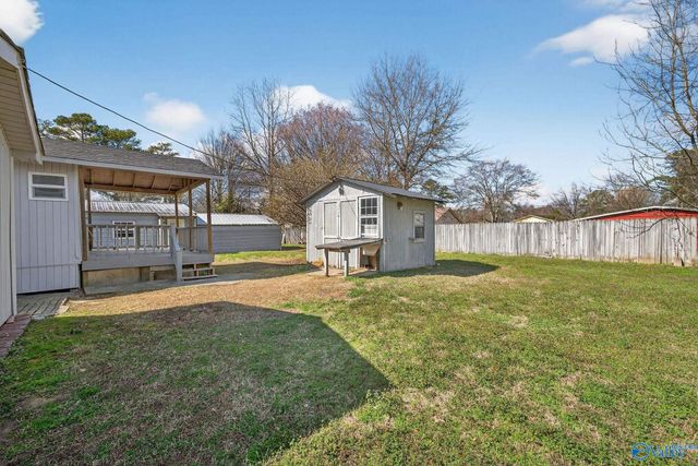 1107 Nelson Road, Albertville, AL 35950