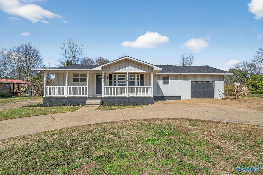 1107 Nelson Road, Albertville, AL 35950