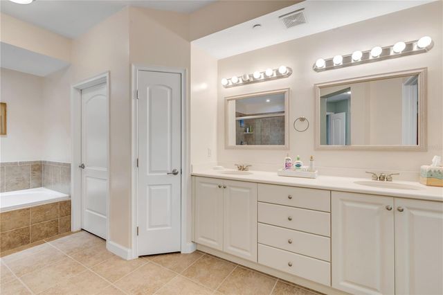 424 LUNA BELLA LANE 228, New Smyrna Beach, FL 32168