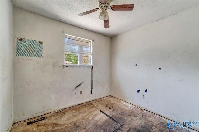 3238 Uvalde Lane NW, Huntsville, AL 35810