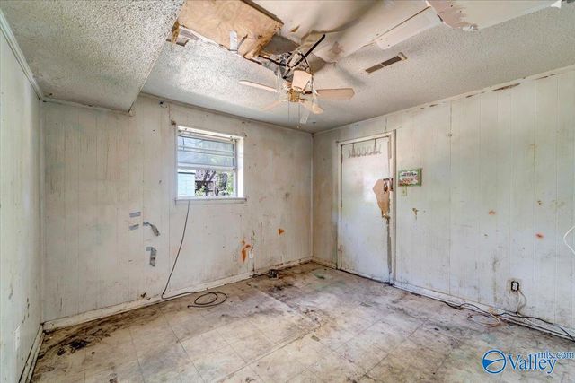 3238 Uvalde Lane NW, Huntsville, AL 35810