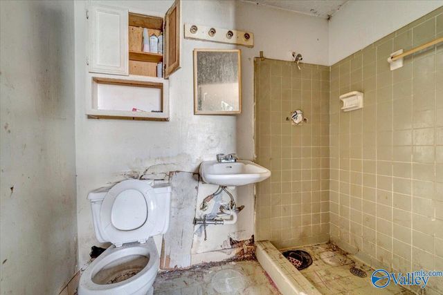 3238 Uvalde Lane NW, Huntsville, AL 35810