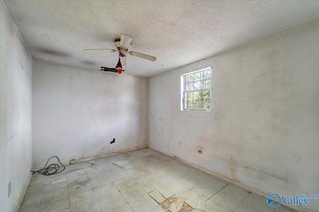 3238 Uvalde Lane NW, Huntsville, AL 35810