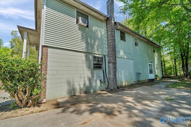 3238 Uvalde Lane NW, Huntsville, AL 35810